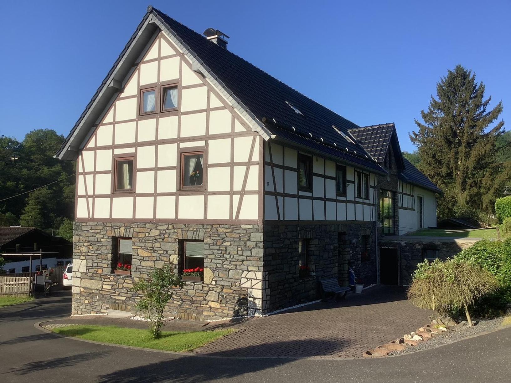 Berg Blick Eifler Bauernhaus Modern Restauriert Simmerath Exteriér fotografie